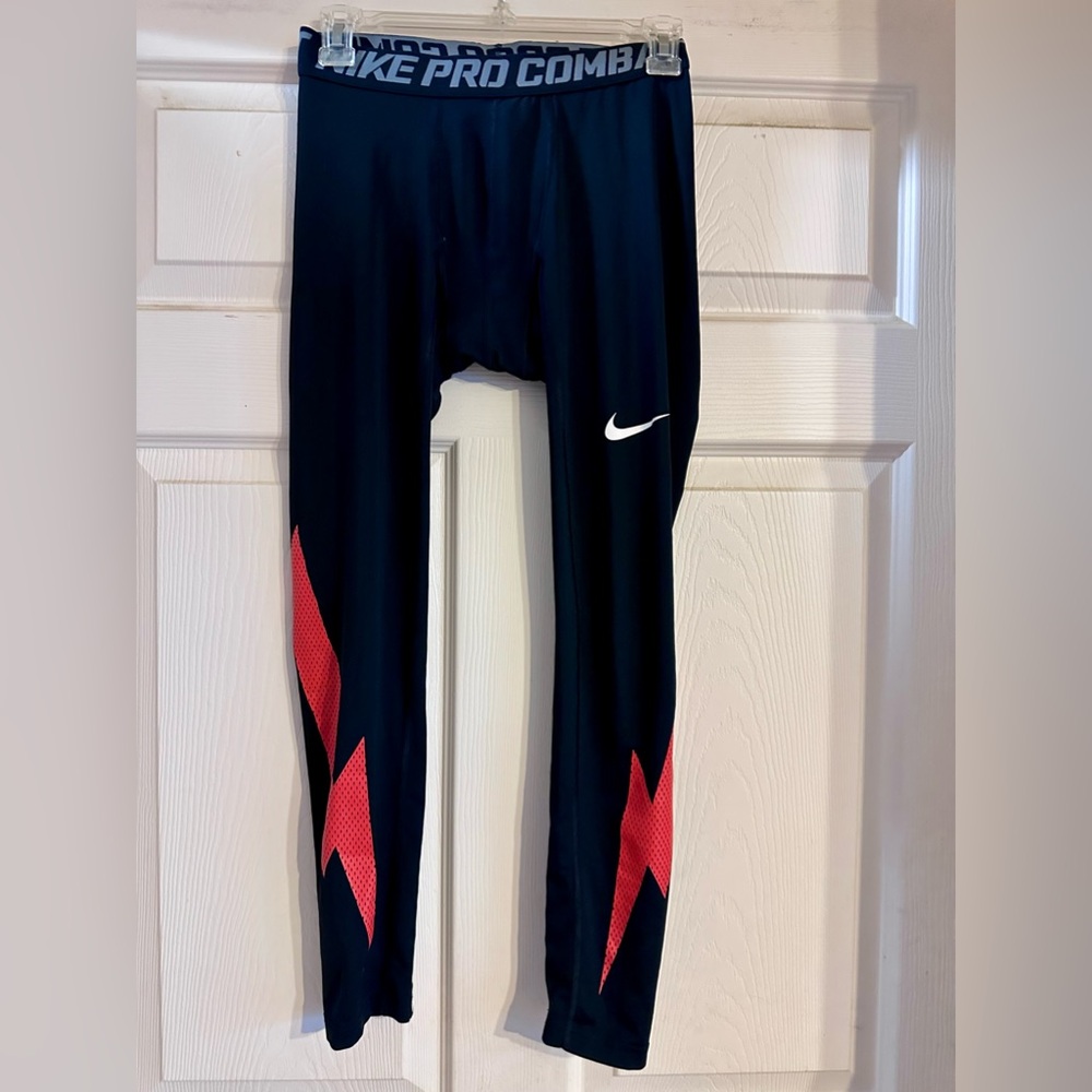 EUC Nike Pro Combat Warm Training Tight Size‎ Large